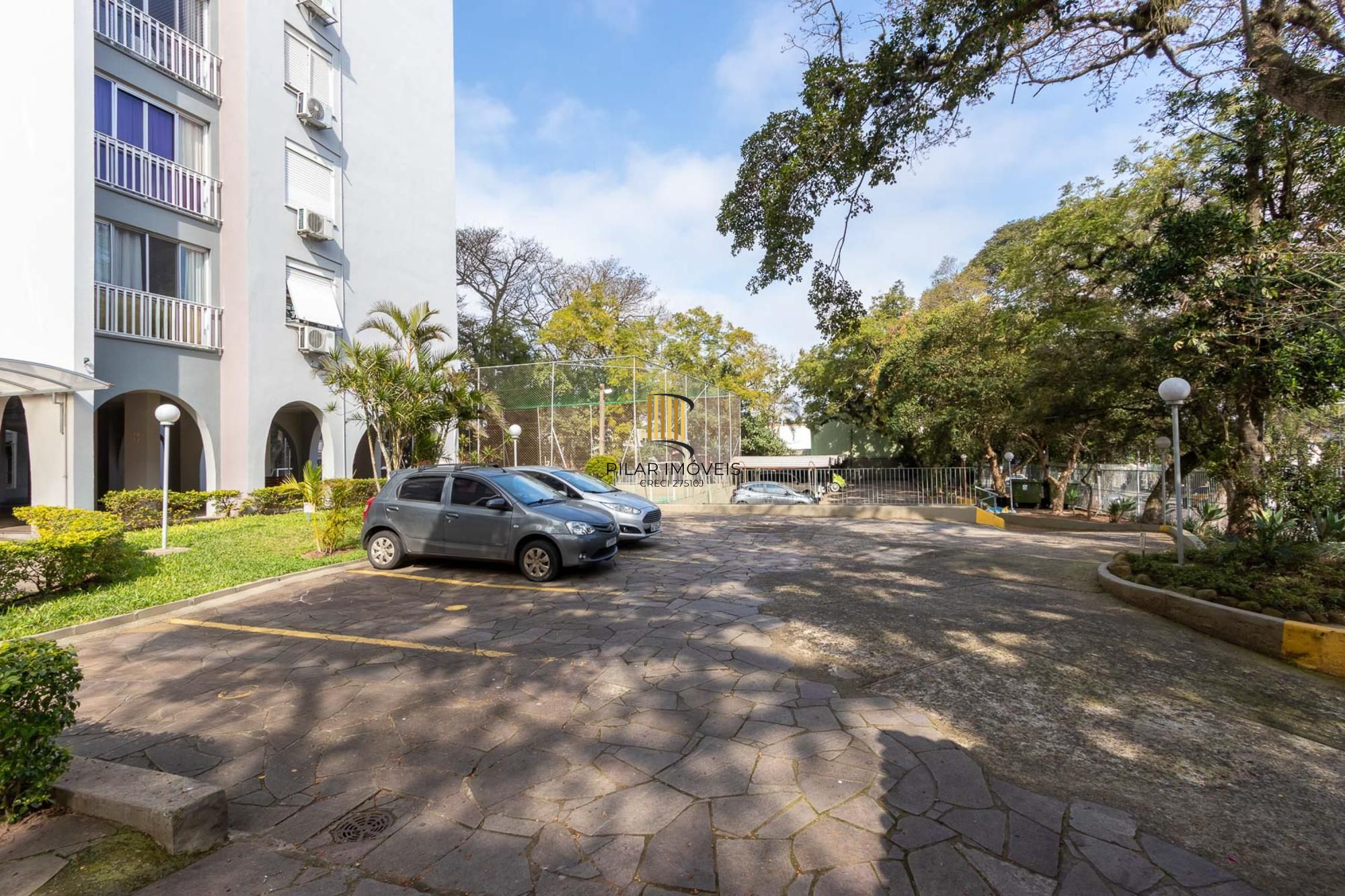 Apartamento 3 quartos, reformado, condomínio com infraestrutura - Bairro Cristal