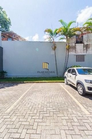 Apartamento com 2 dormitórios (reversível para 3) e 1 vaga escriturada  à venda no coração de Ipanema