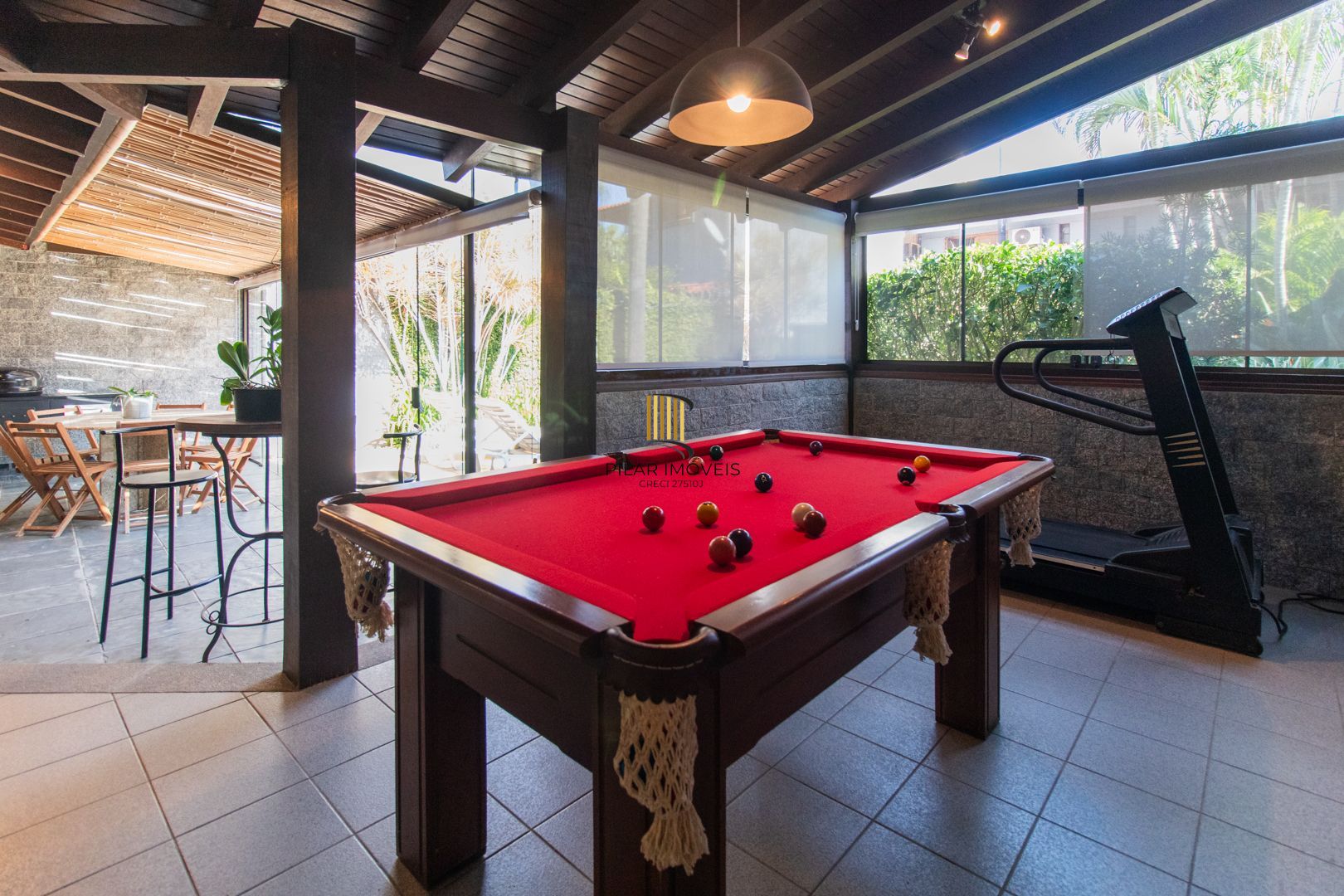 Casa para Venda - 410m², 3 dormitórios, sendo 3 suites, 2 vagas - Ipanema