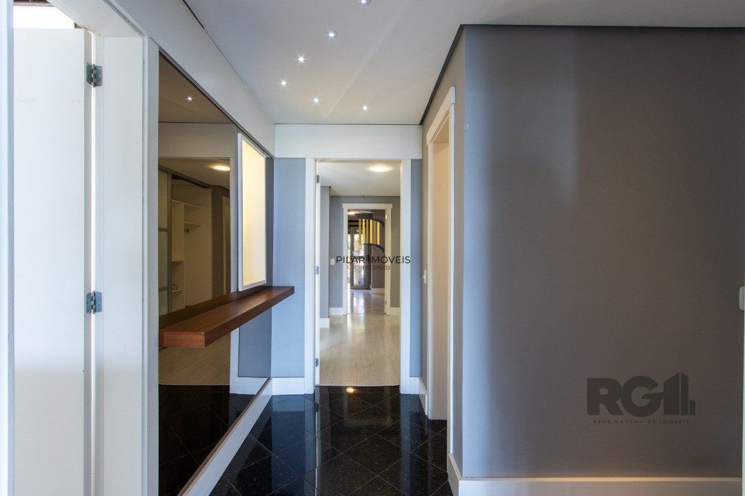 Apartamento para Venda - 200.1m², 3 dormitórios, sendo 3 suites, 5 vagas - Cristal