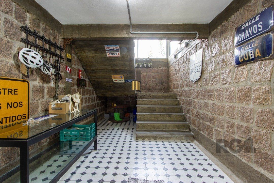 Casa de Condomínio 4 dormitórios no bairro Vila Nova