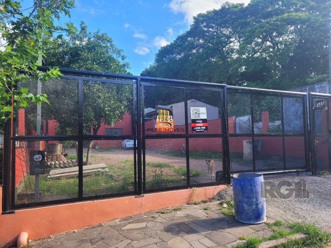 Pavilhão no bairro Tristeza