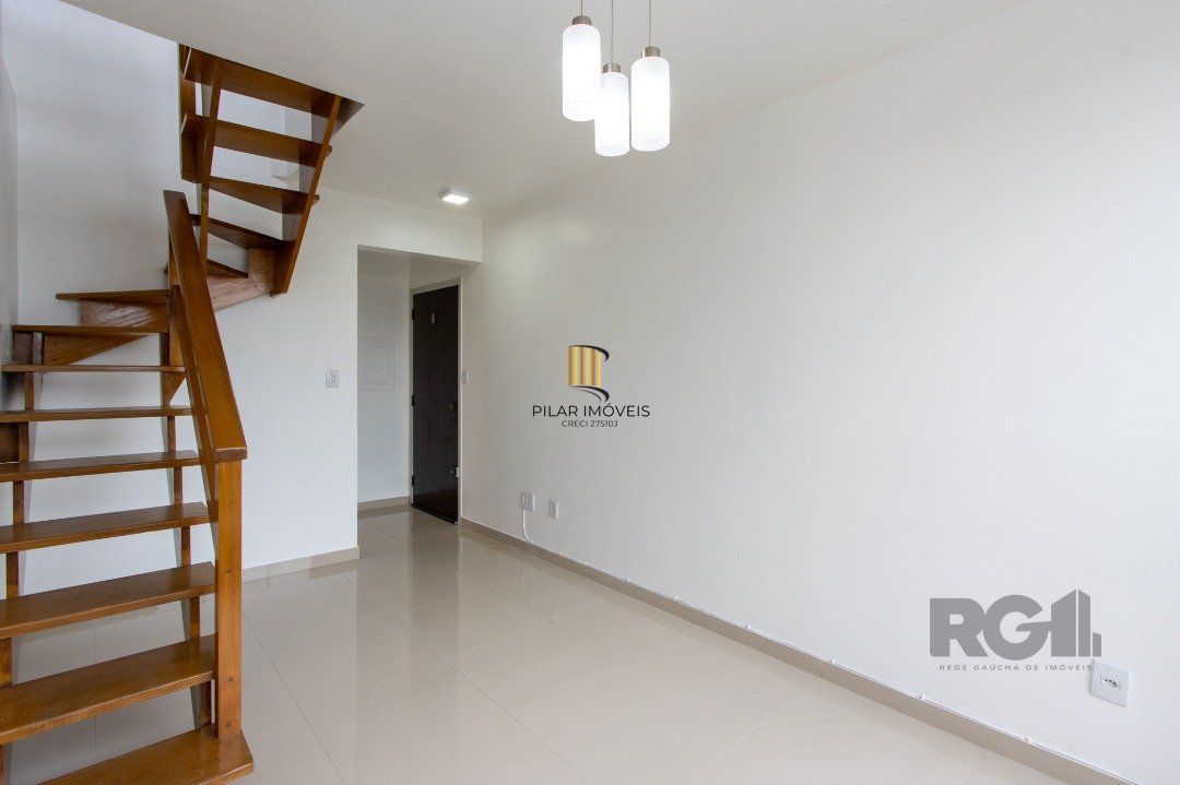 Cobertura 2 quartos, 2 banheiros, 1 vaga, terraço, elevador, condomínio com infra, Bairro Cristal