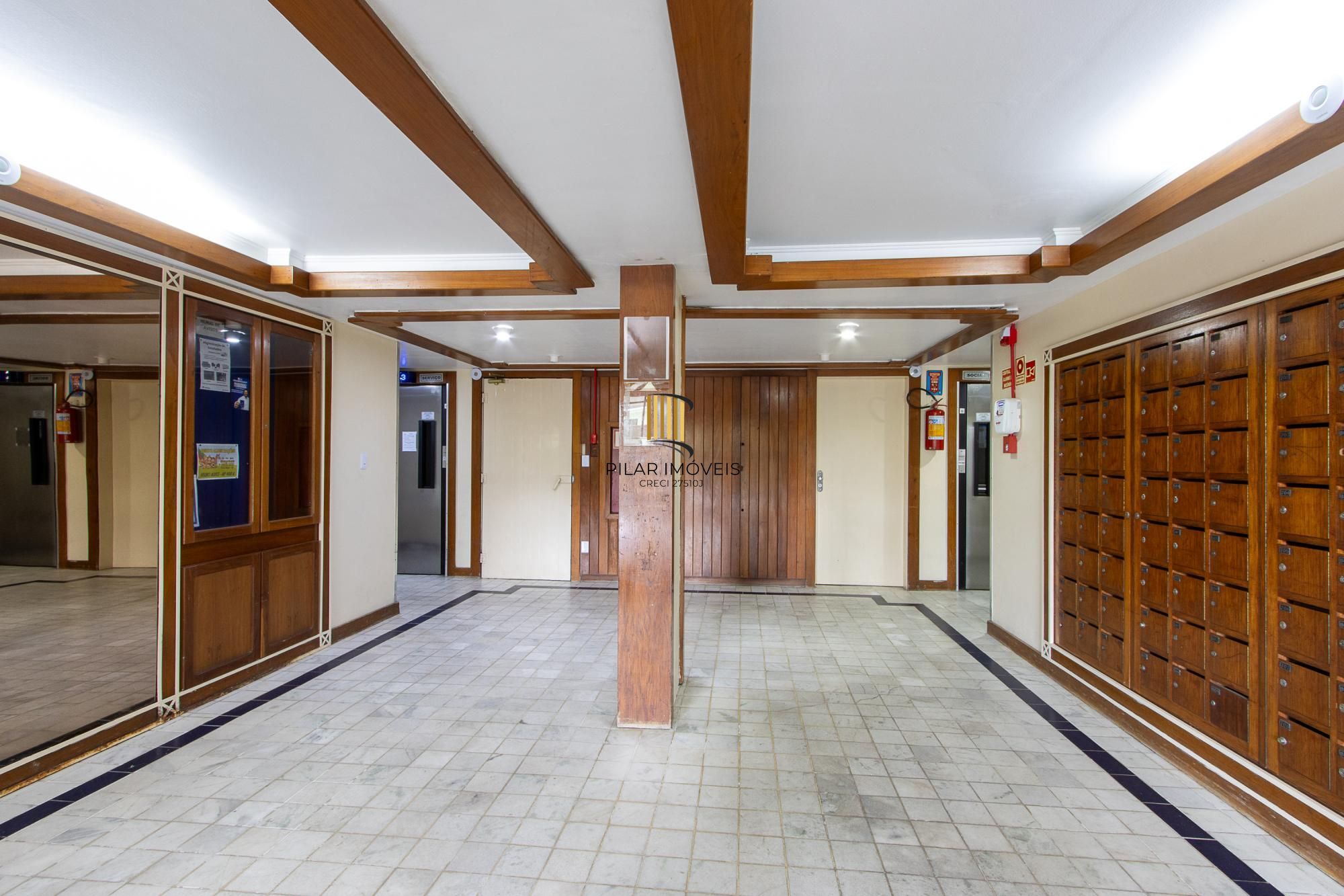 Apartamento reformado, desocupado, 1 dormitório (suite) - Bairro Cavalhada