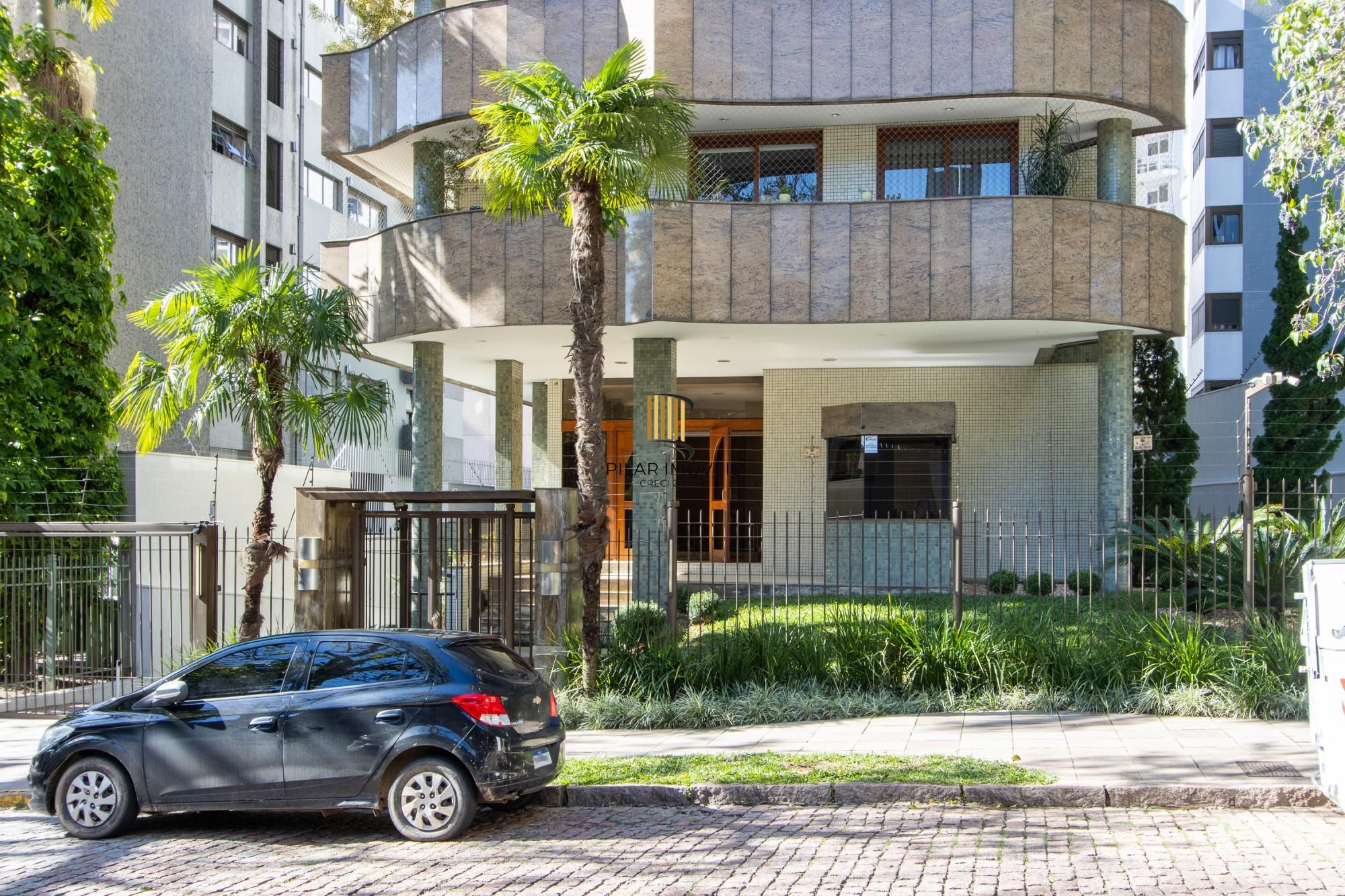 Cobertura 4 dormitórios no bairro Mont Serrat