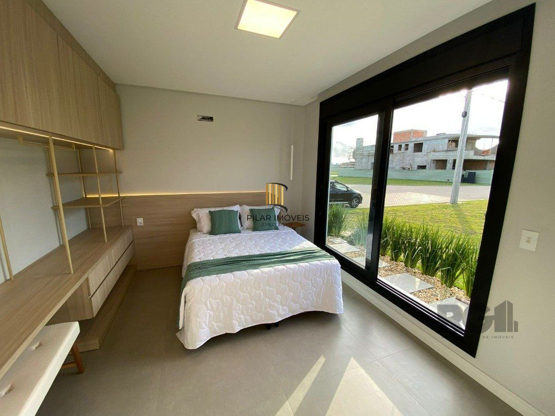 Sobrado Novo em Condomínio Fechado com 4 suítes e 238m² privativos
