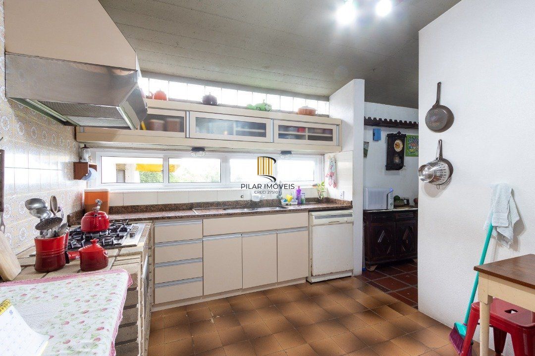 Casa para Venda - 600m², 3 dormitórios, sendo 1 suites, 8 vagas - Vila Assunção