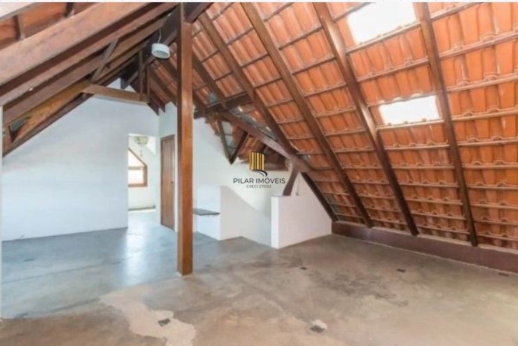 Casa/sobrado  de 4  dormitórios I 1 suíte I 4 vagas I  Altos Do Ipê