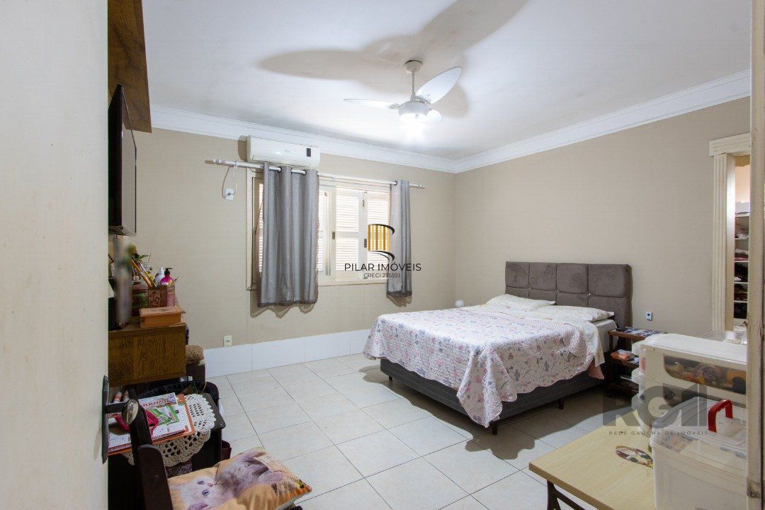 Casa 6 dormitórios no bairro Tristeza