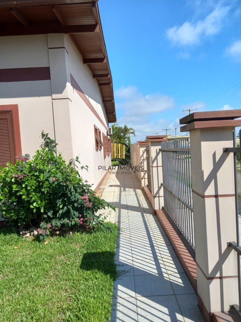 Casa para venda - 196m², 3 dormitórios - Centro de Torres/RS