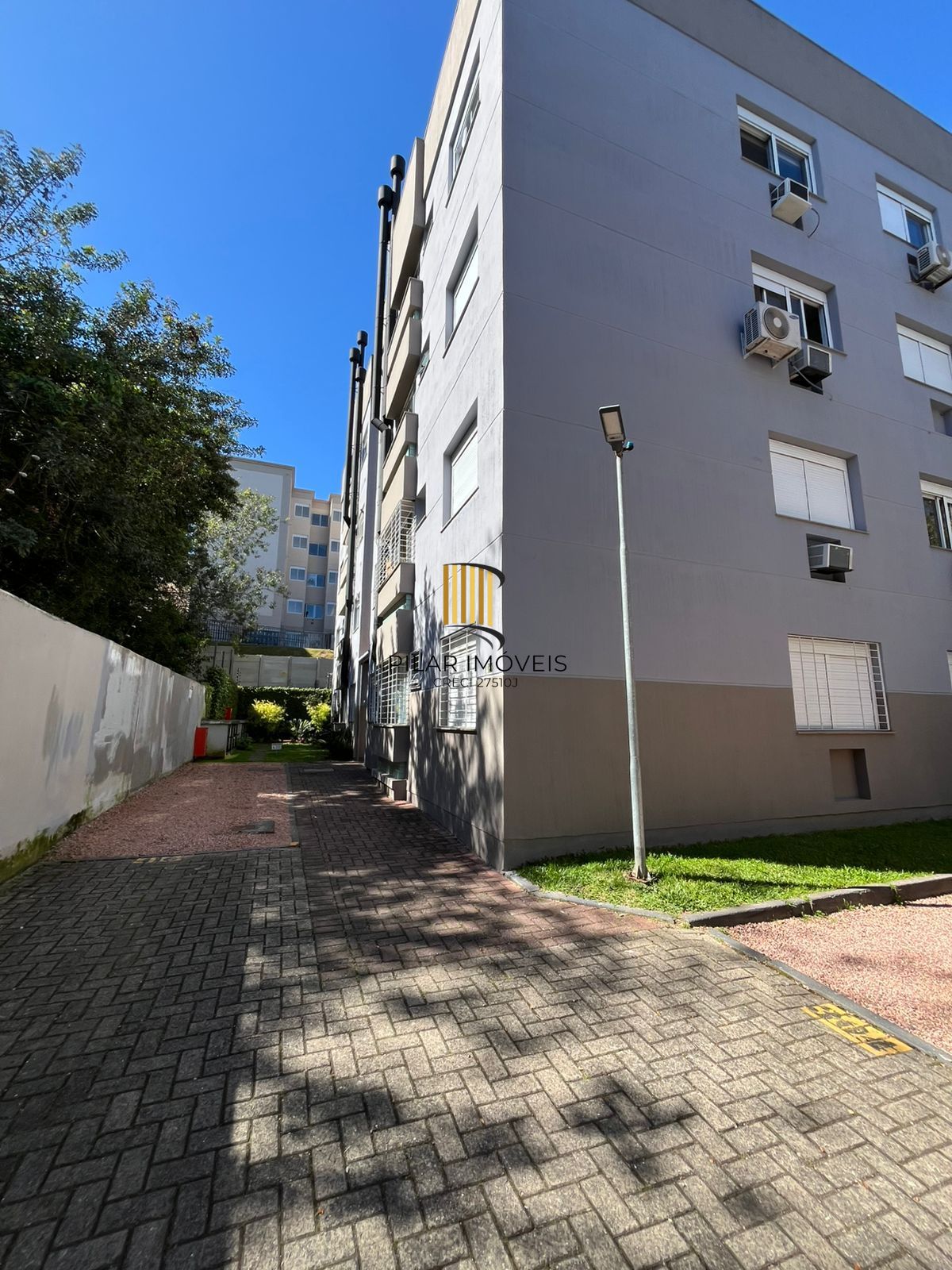 Apartamento térreo 2 dormitórios mobiliado I Bairro Ipanema