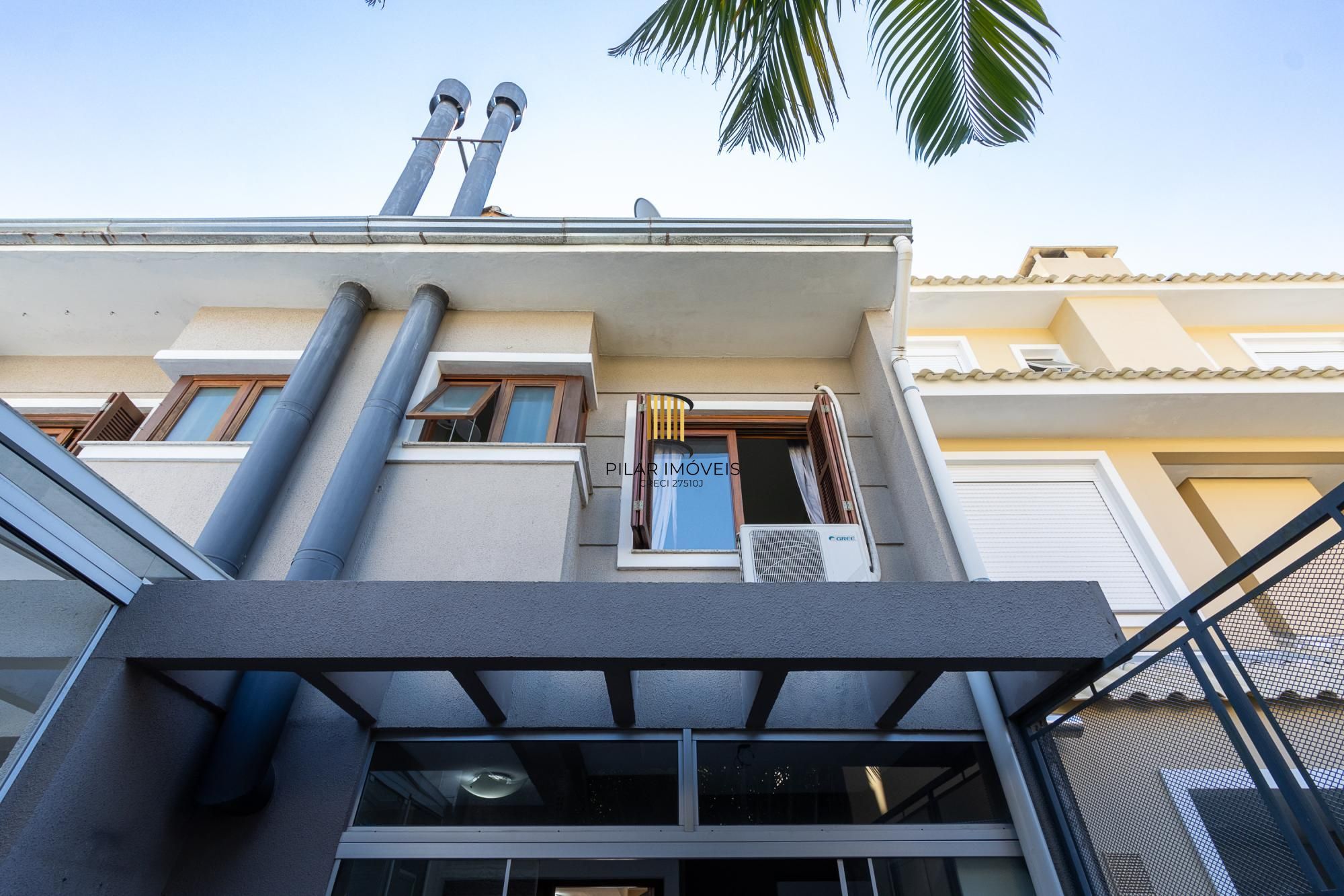 Casa para Venda - 135.78m², 3 dormitórios, sendo 3 suites, 1 vaga - Guarujá