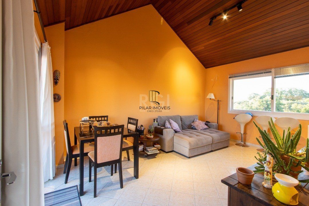 Casa de Condomínio 4 dormitórios no bairro Vila Assunção