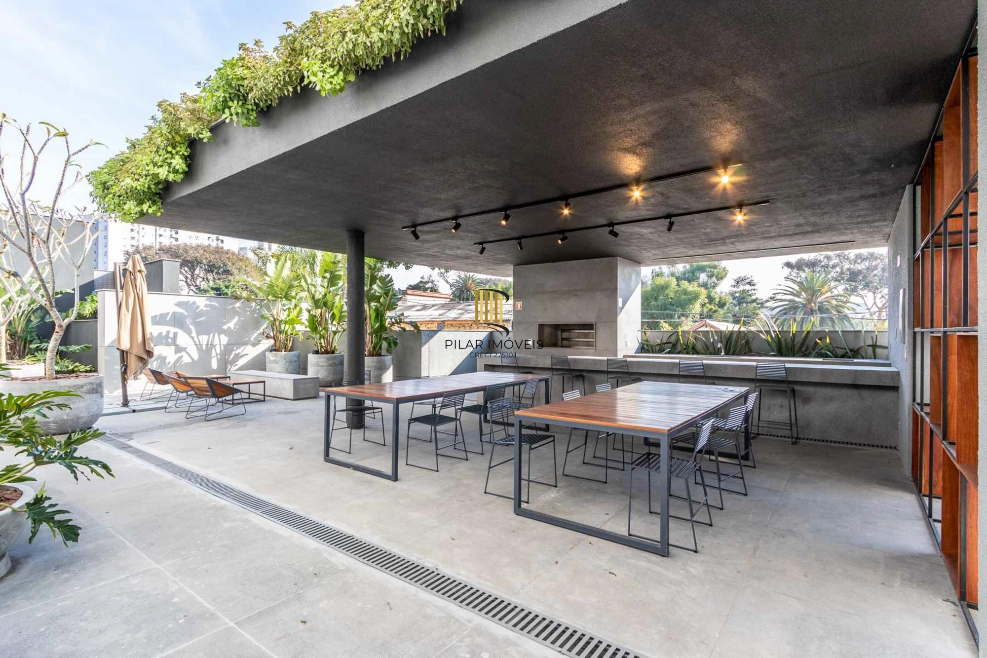 Apartamento à venda no bairro Teresópolis em Porto Alegre.