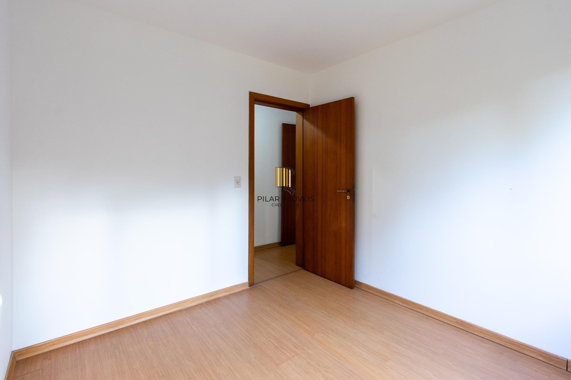 Apartamento bairro Cavalhada com 03 dormitórios, gabinete e 2 vagas 134,35m2 privativos!