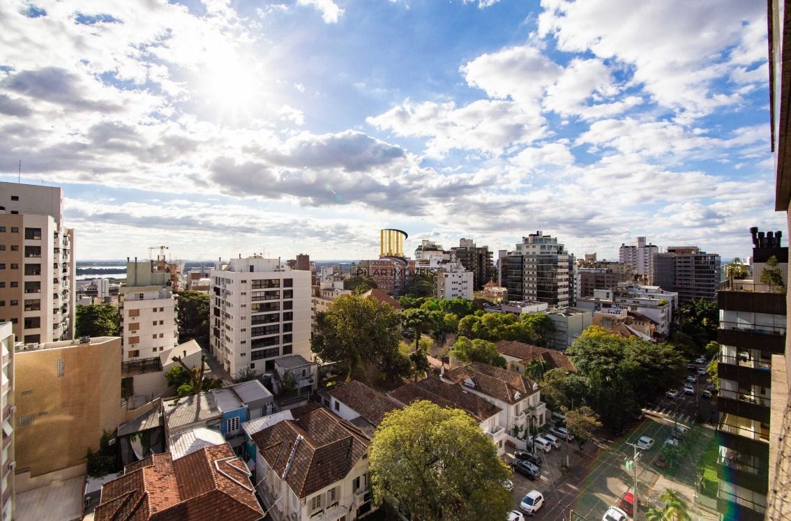 VISTA PERENE COM UM BELISSIMO POR DO SOL, 510M² NO BAIRRO MAIS ELEGANTE DE PORTO ALEGRE, MOINHOS DE VENTO