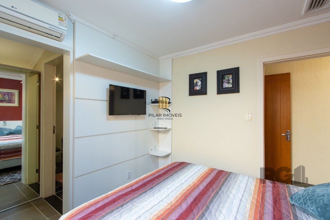 Casa para Venda - 254m², 4 dormitórios, sendo 3 suites, 5 vagas - Espirito Santo