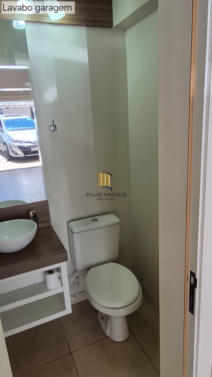 Excelente casa de 4 dormitórios, 1 suíte e 2 vagas em Novo Hamburgo.