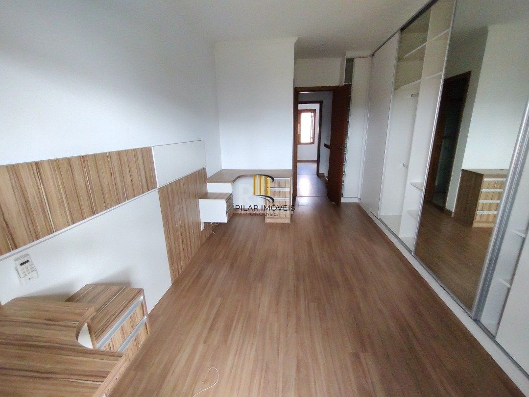 Casa para Venda - 84.2m², 3 dormitórios, sendo 3 suites, 1 vaga - Hípica