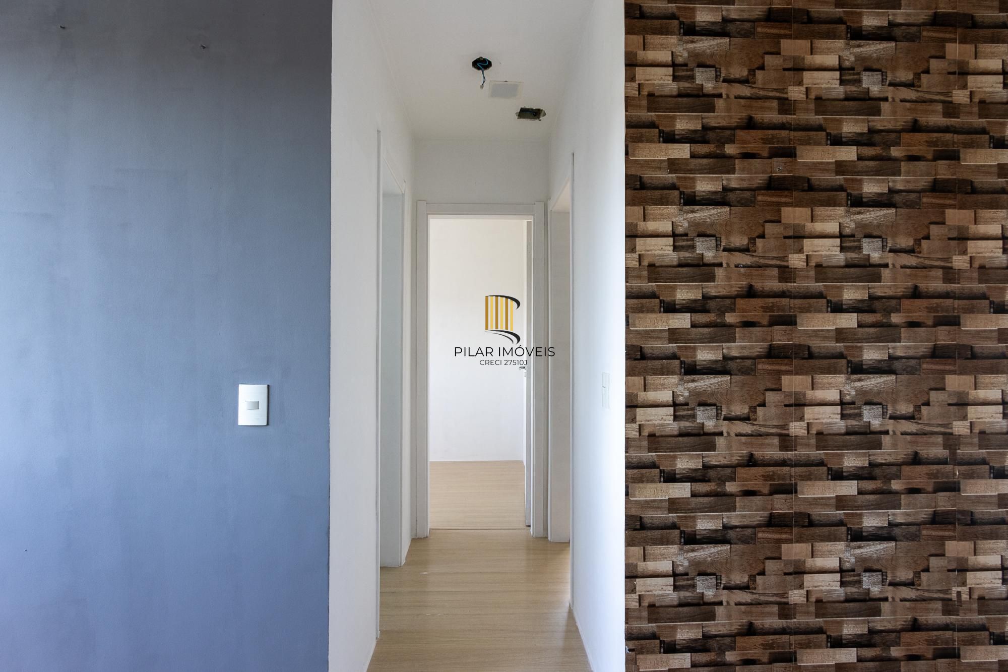 Apartamento 2 quartos, 1 vaga escritura, elevador - Bairro Cristal