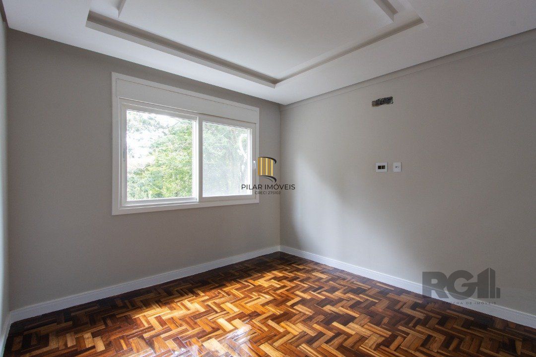 Casa | 3 quartos | 2 Suítes | 4 vagas cobertas | 260m2 Privativos | Bairro Santa Tereza