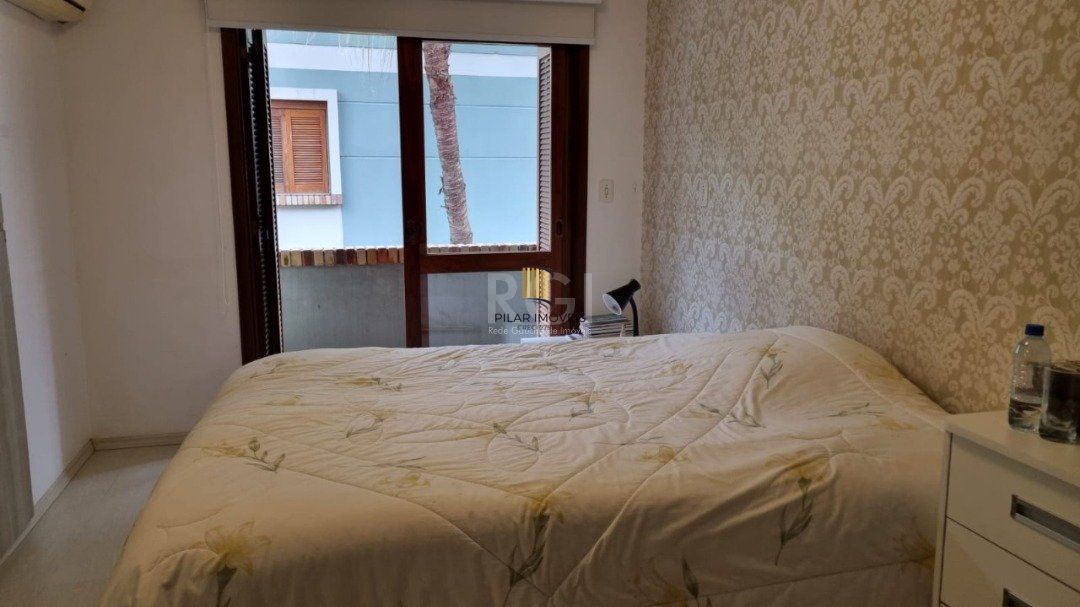 Casa Condominio para Venda - 218m², 3 dormitórios, sendo 1 suites, 2 vagas - Ipanema