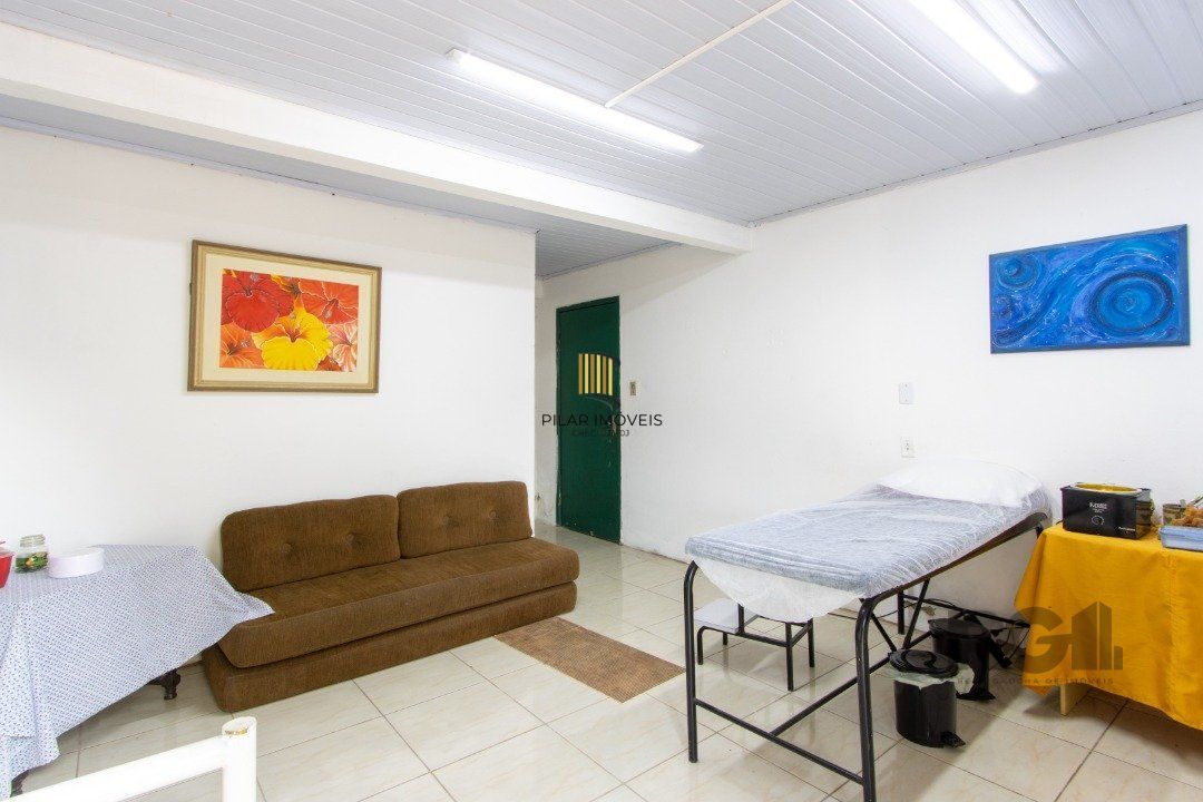 Casa 7 dormitórios no bairro Camaquã