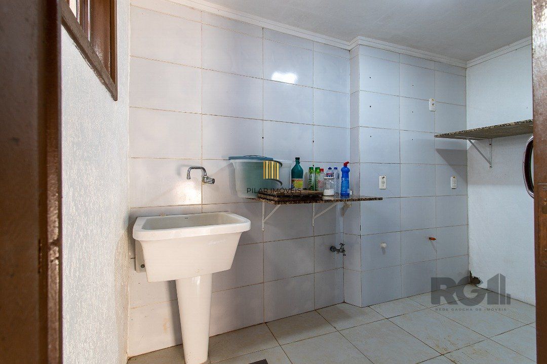 Casa 3 dormitórios no bairro Vila Nova