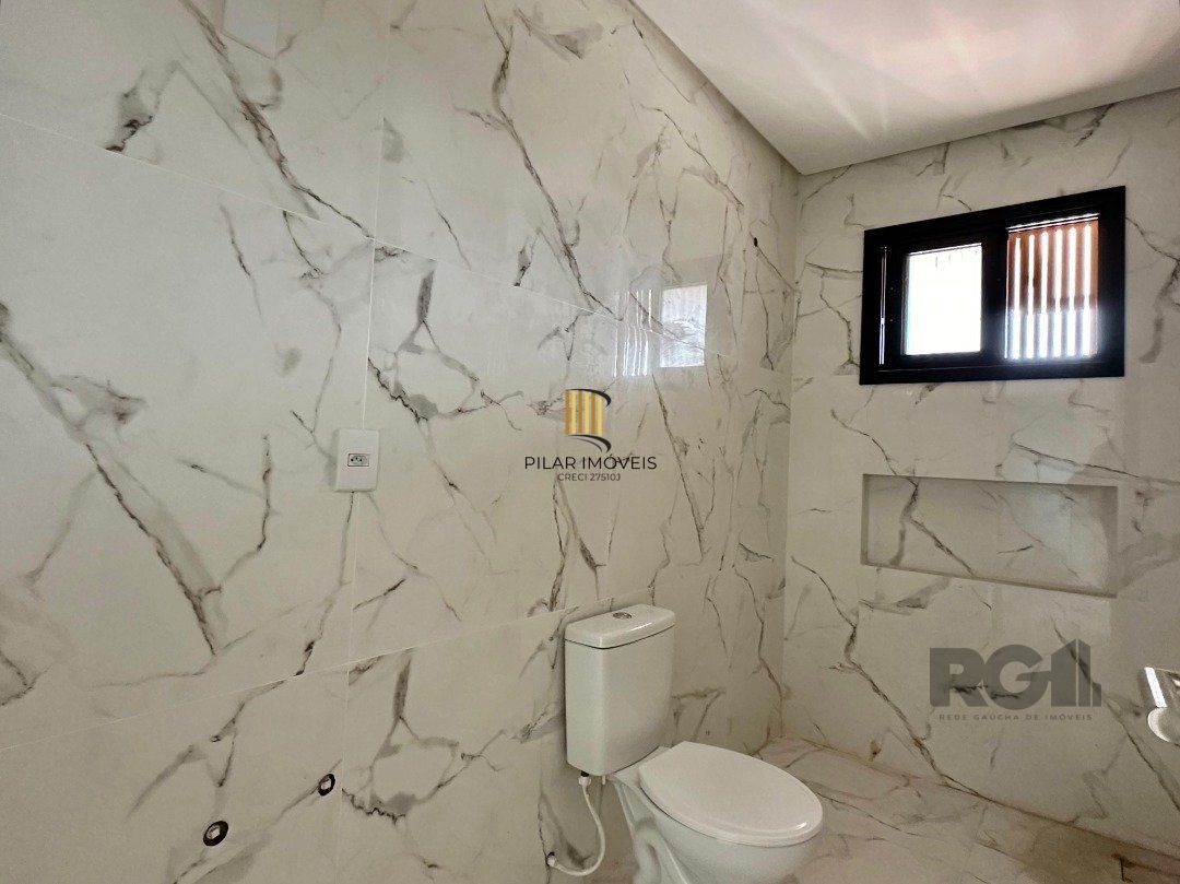 Casa de Condomínio 3 dormitórios no bairro Dubai