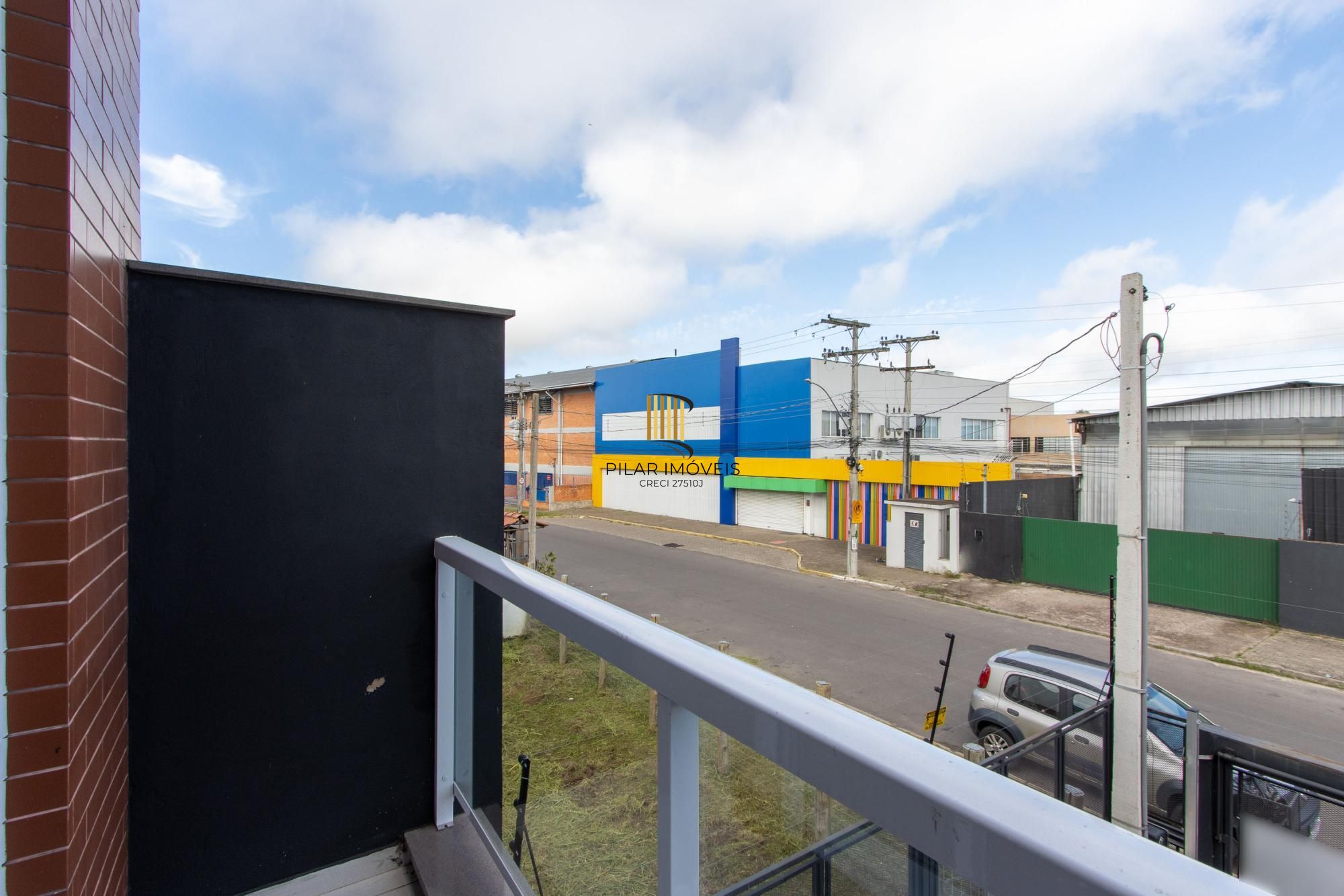 Sobrado para Venda - 95,16m², 3 dormitórios, sendo 1 suites, 2 vagas - Hípica