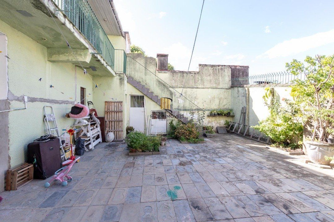Casa para Venda - 280m², 3 dormitórios, sendo 1 suites, 2 vagas - Nonoai