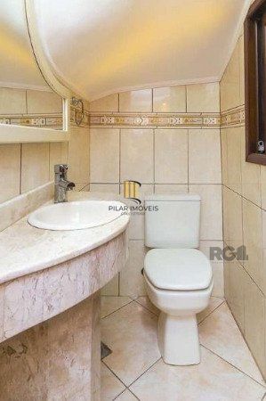 Casa para Venda - 167m², 3 dormitórios, sendo 1 suites, 7 vagas - Hípica