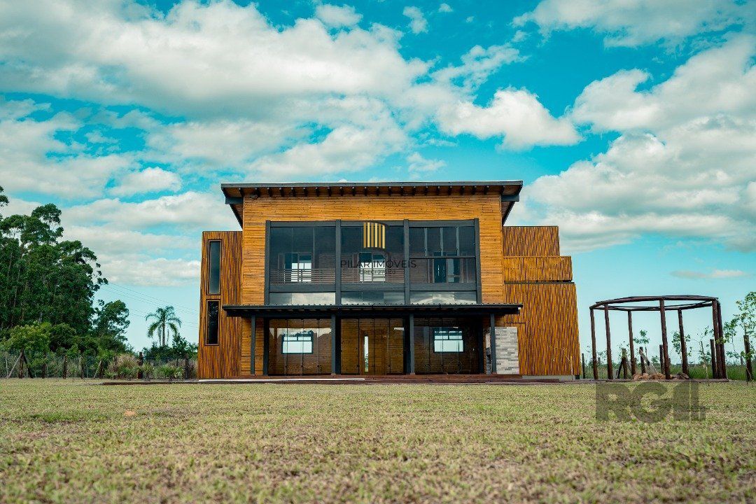 Casa de Condomínio 3 dormitórios no bairro Palmital