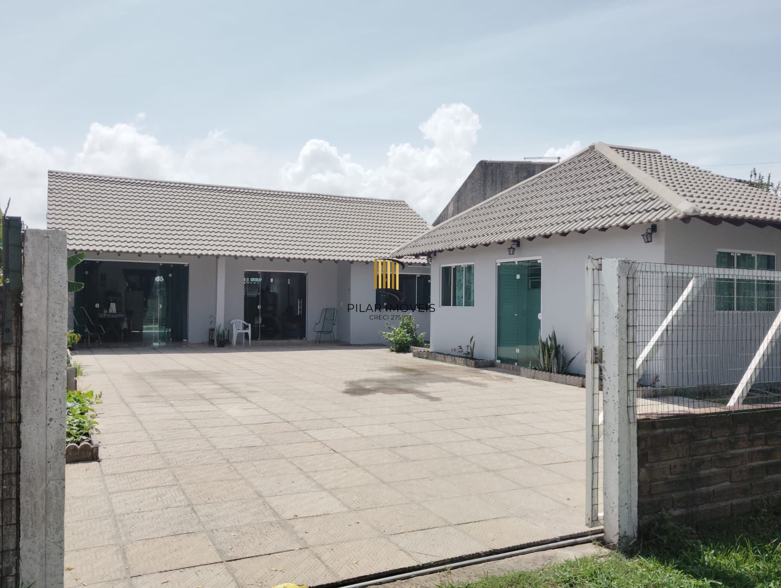 Casa 3 dormitórios no bairro Posto 4 (Capão Novo) - Pilar Imóveis