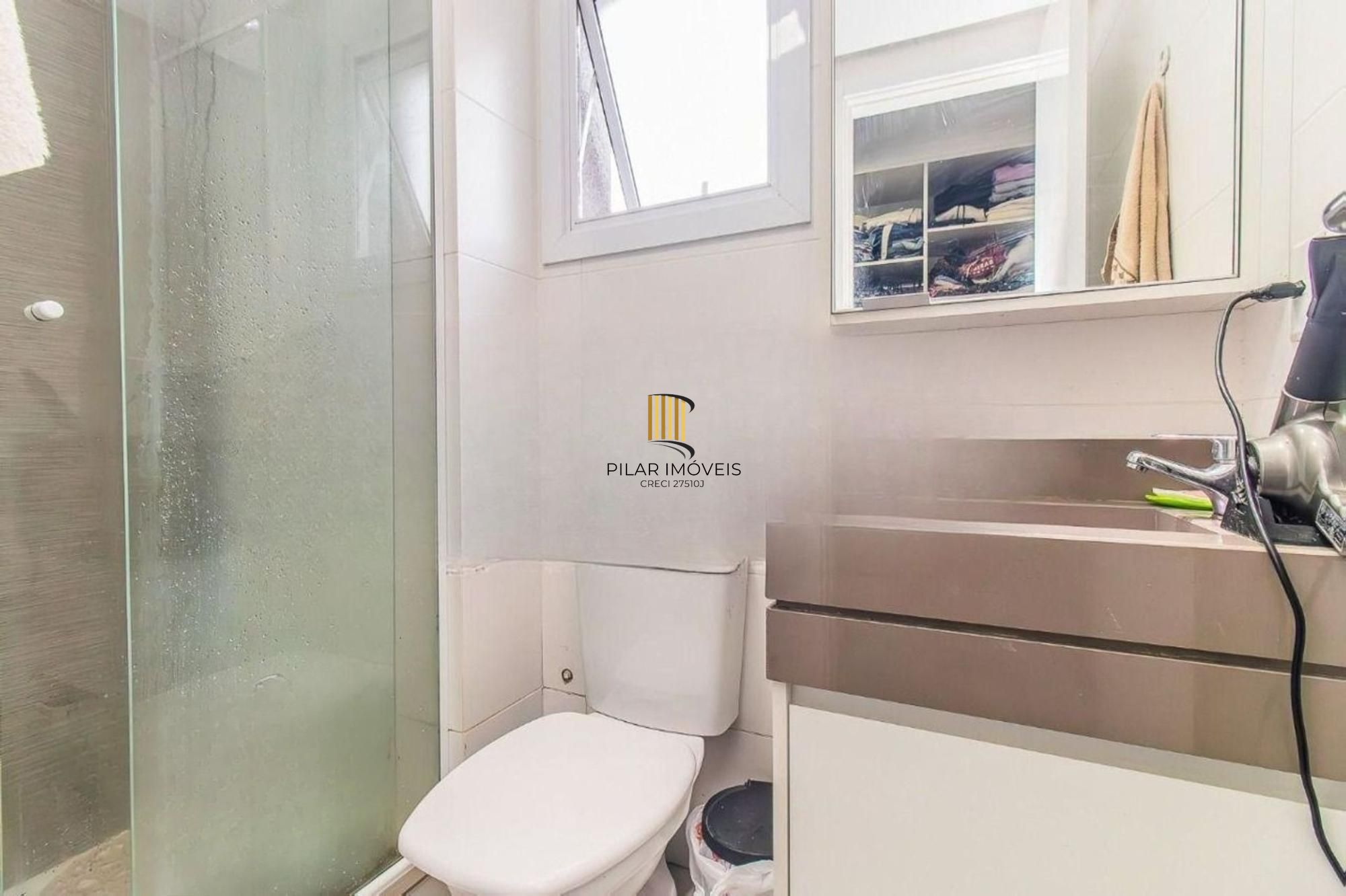 Apartamento com 83m² e 2 dormitórios, 2 suítes, 3 vagas no bairro Petrópolis