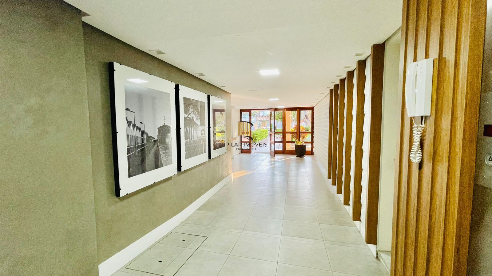 Apartamento de 2 dormitórios no Cristal