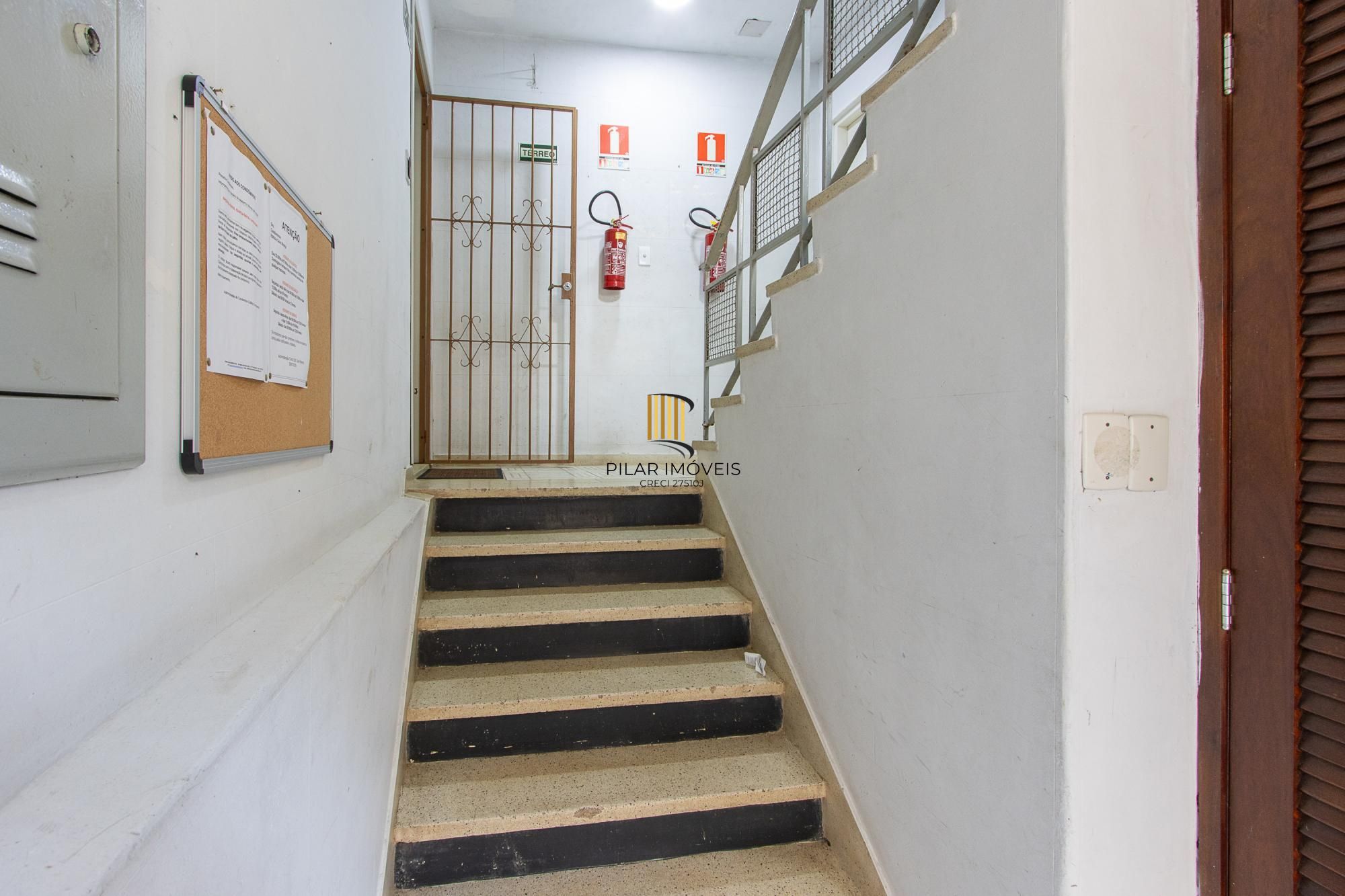 Apartamento 3 dormitórios no bairro Menino Deus