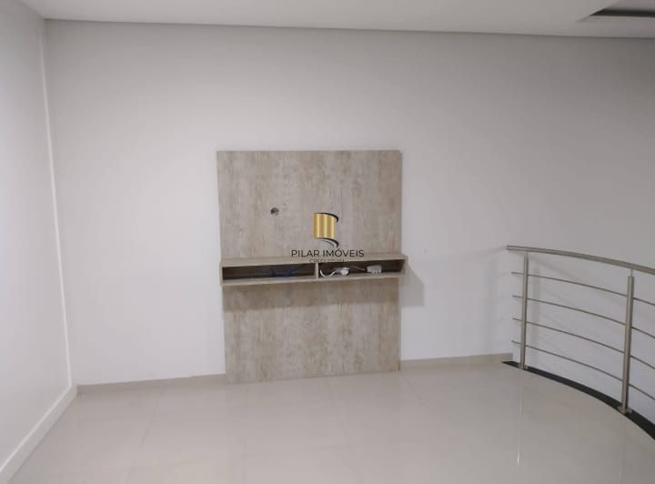 Casa em Condomínio com 4 quartos, 2 suítes, 3 banheiros , 4 vagas
