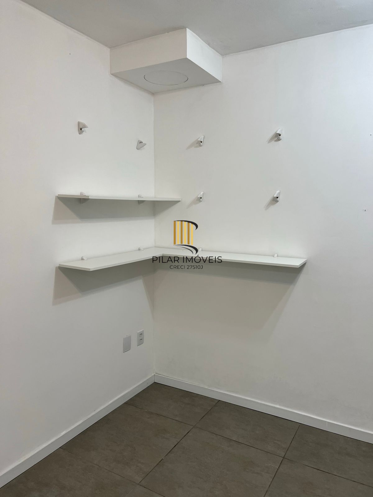 OPORTUNIDADE NO CENTRO HISTÓRICO - APARTAMENTO REFORMADO!