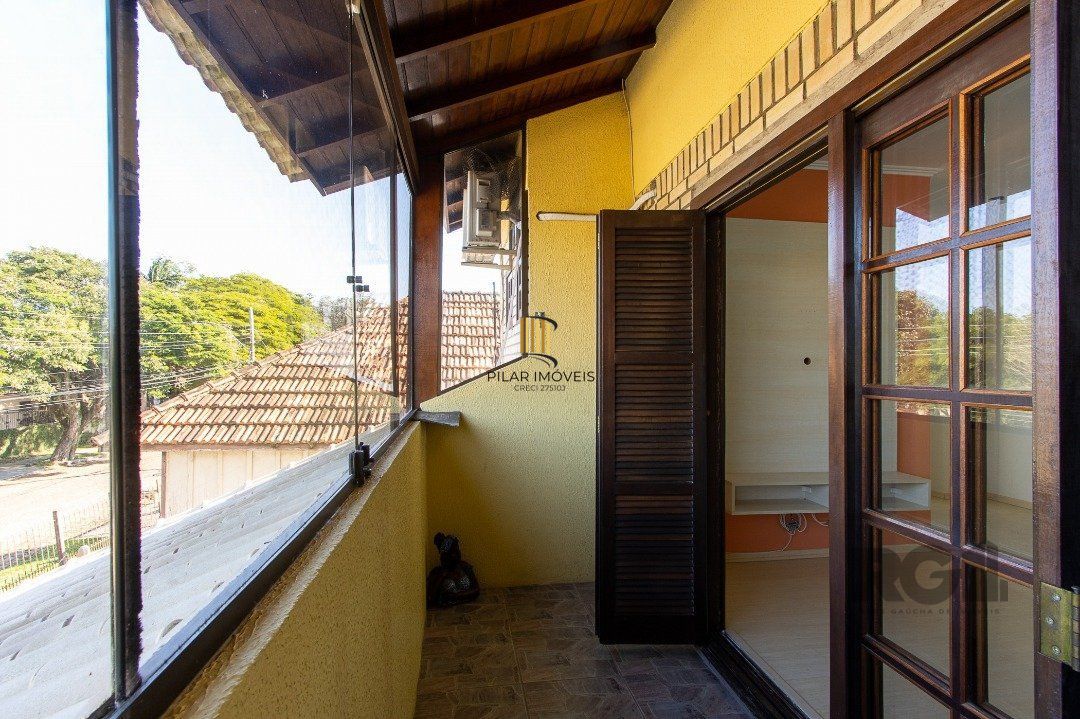 Casa  3 dorm. I suíte I Vaga 2  carros