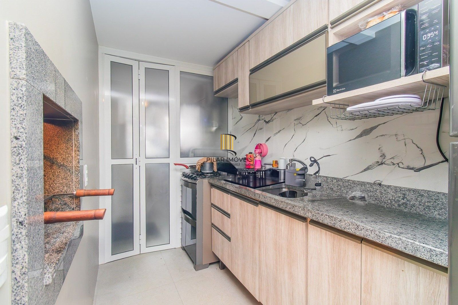 Apartamento com 2 suíteS, 2 vagas e churrasqueira