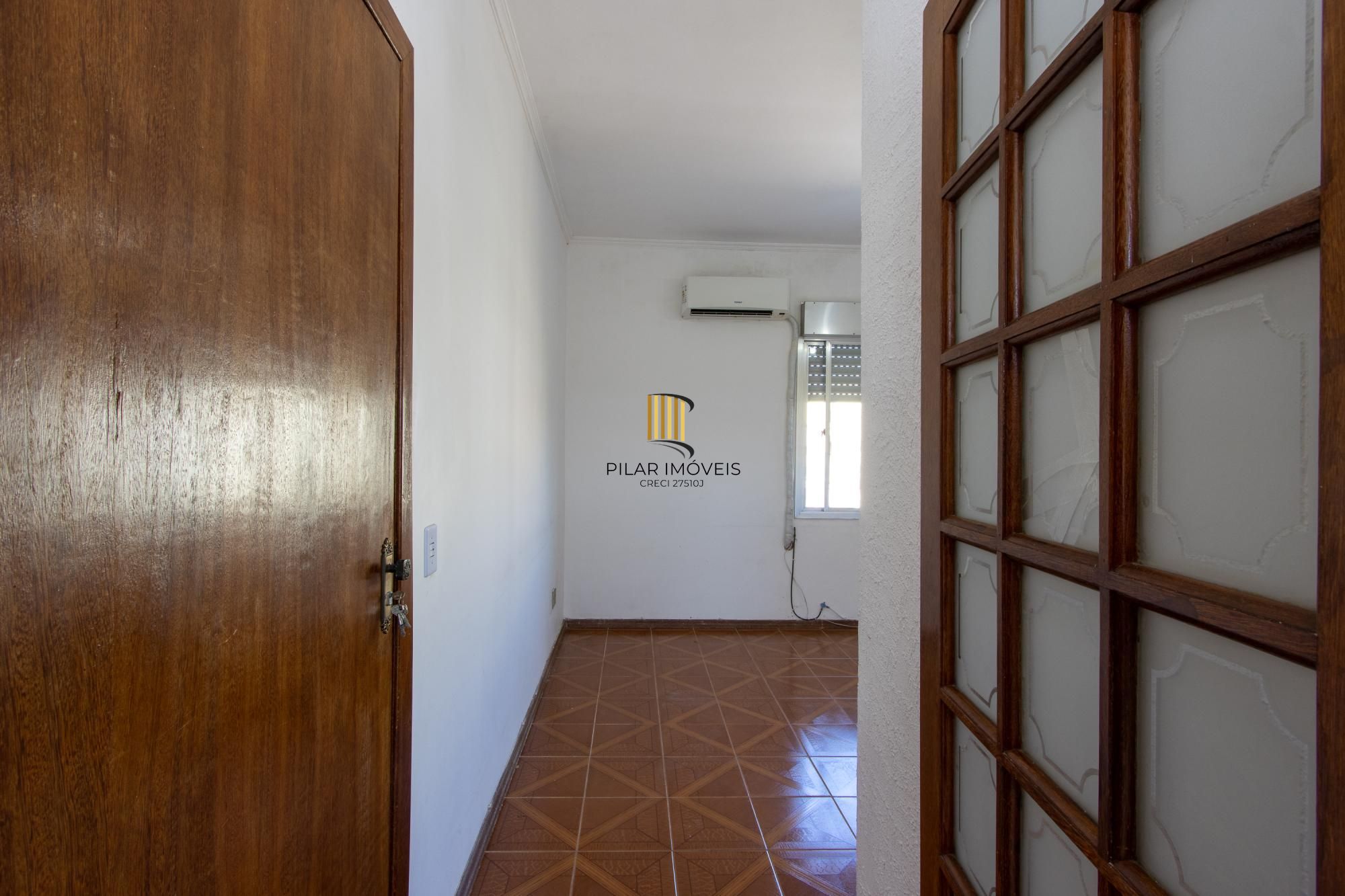 Apartamento 2 dormitórios no bairro Cristal