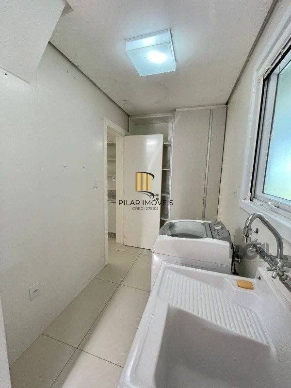 Casa de Condomínio 4 dormitórios no bairro Atlântida Sul