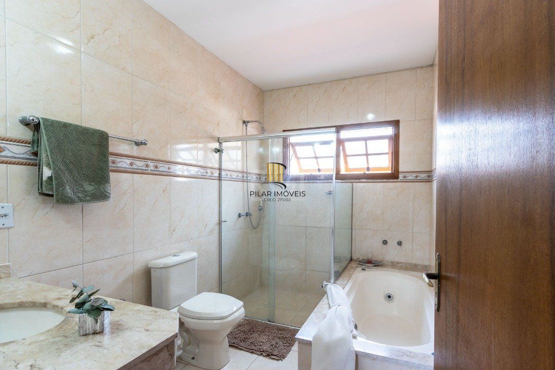 Casa Condominio para Venda - 139m², 2 dormitórios, sendo 2 suites, 1 vaga - Hípica