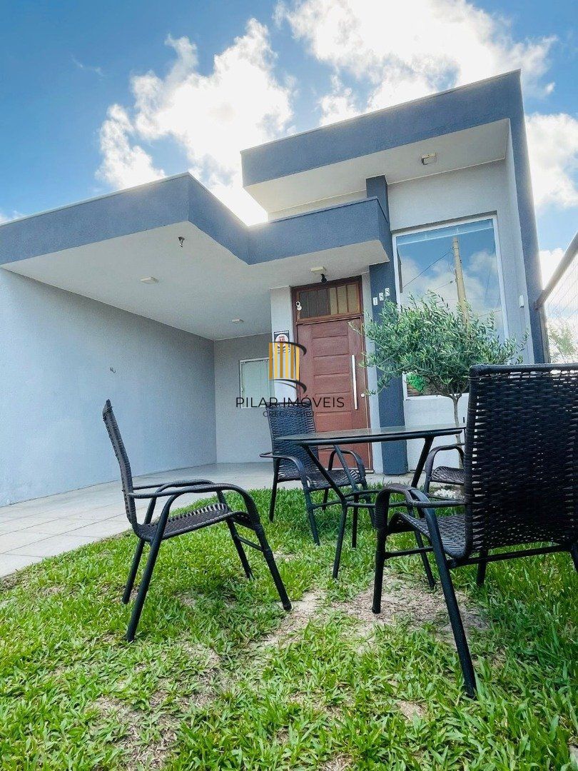 CASA COM 4 DORMITORIOS SUITE , A 3 QUADRAS DO MAR !!