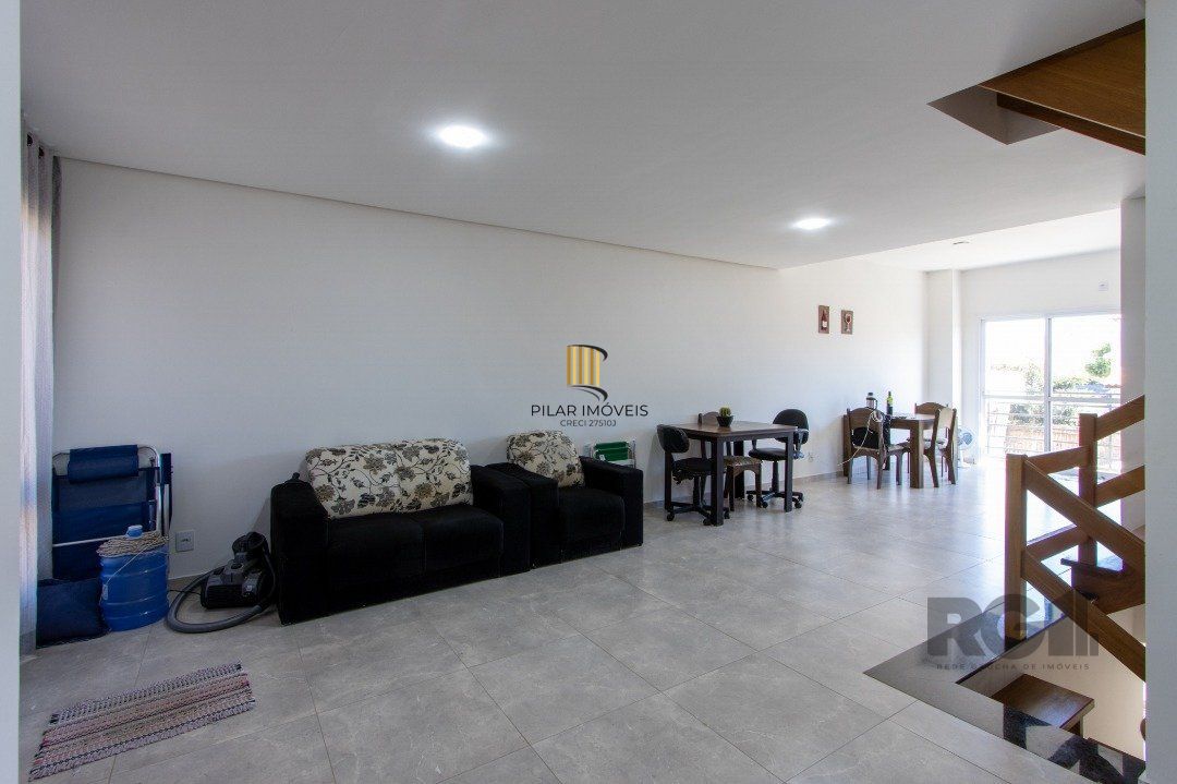 Sobrado 3 Dprmitórios Bairro Espírito Santo.