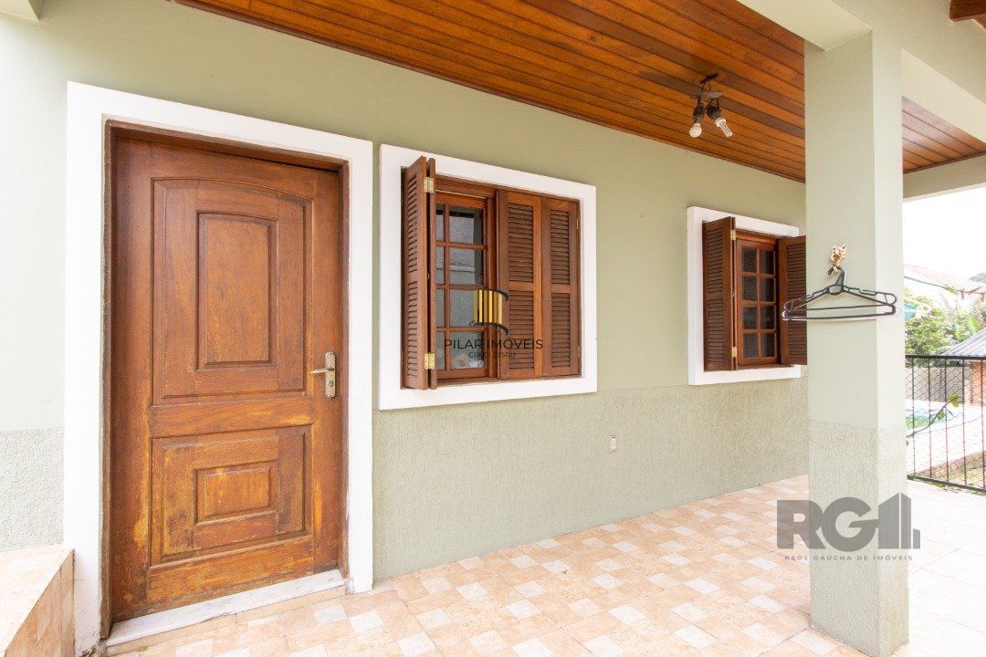 Casa 6 dormitórios no bairro Tristeza