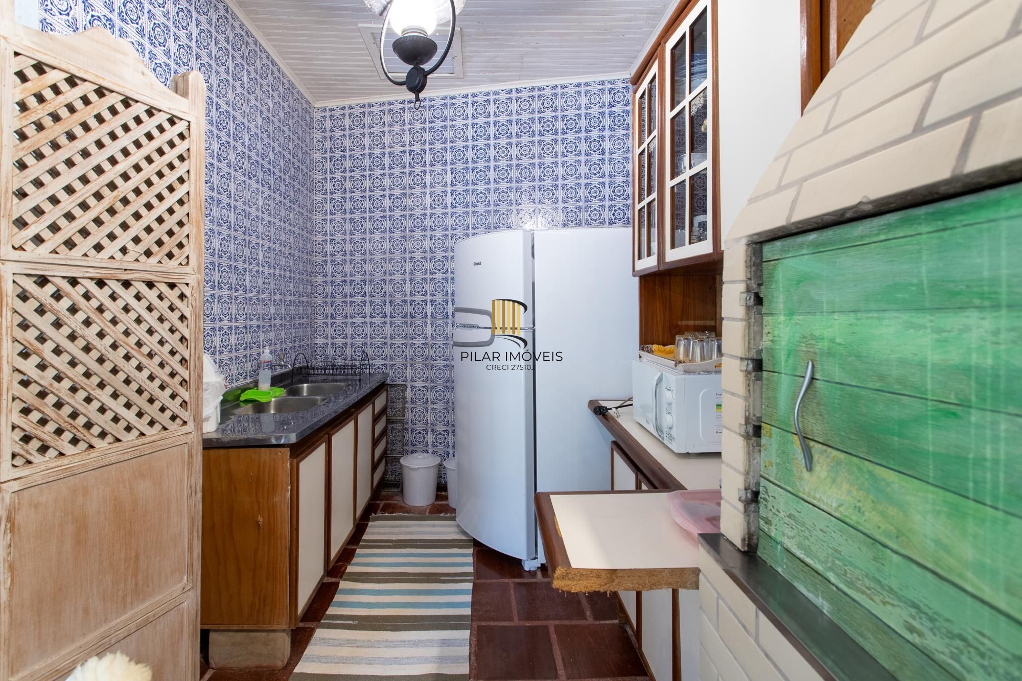 Casa 5 dormitórios no bairro Vila Assunção