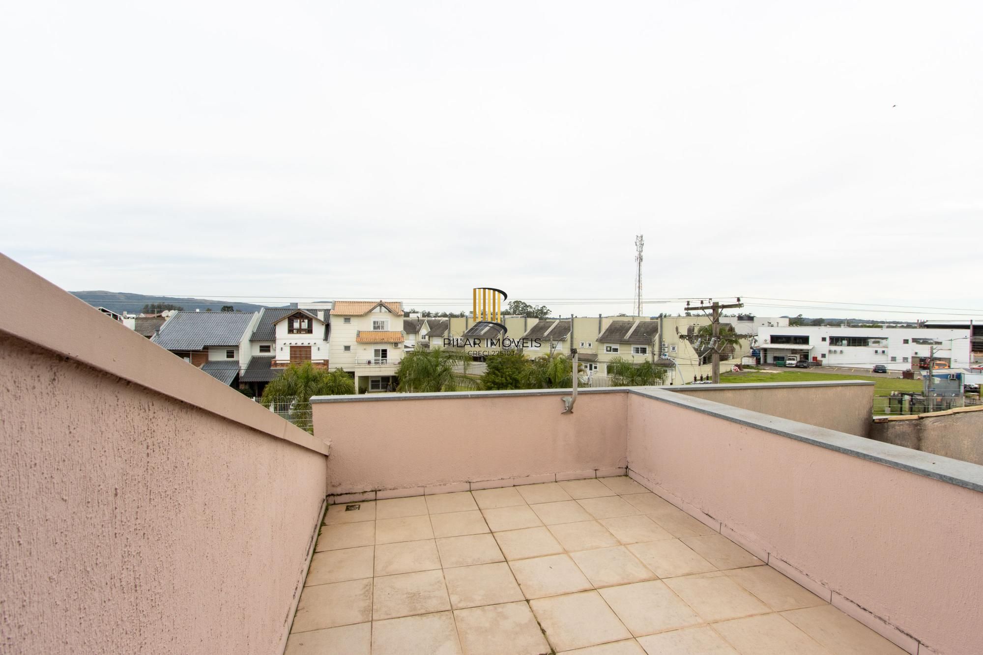 Sobrado no Lagos de Nova Ipanema com 149,54m², possui 03 dormitórios, sendo 1 suíte, garagem para 3 carros