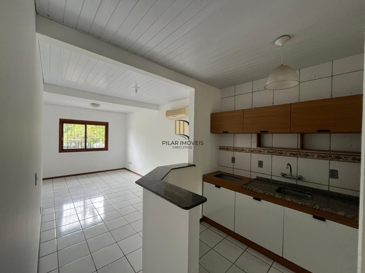 Casa 3 dormitórios no bairro Hípica